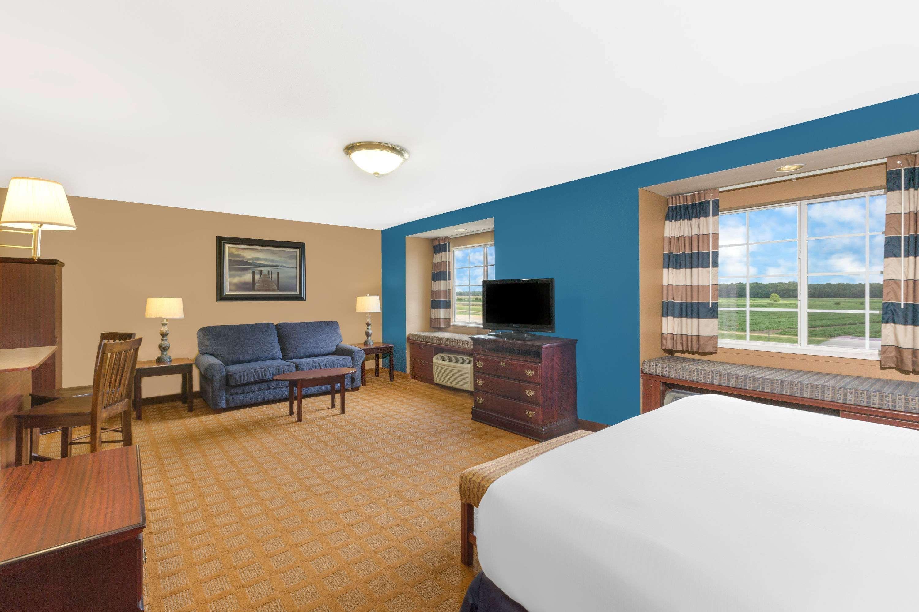 Microtel Inn & Suites By Wyndham Старквилл Экстерьер фото