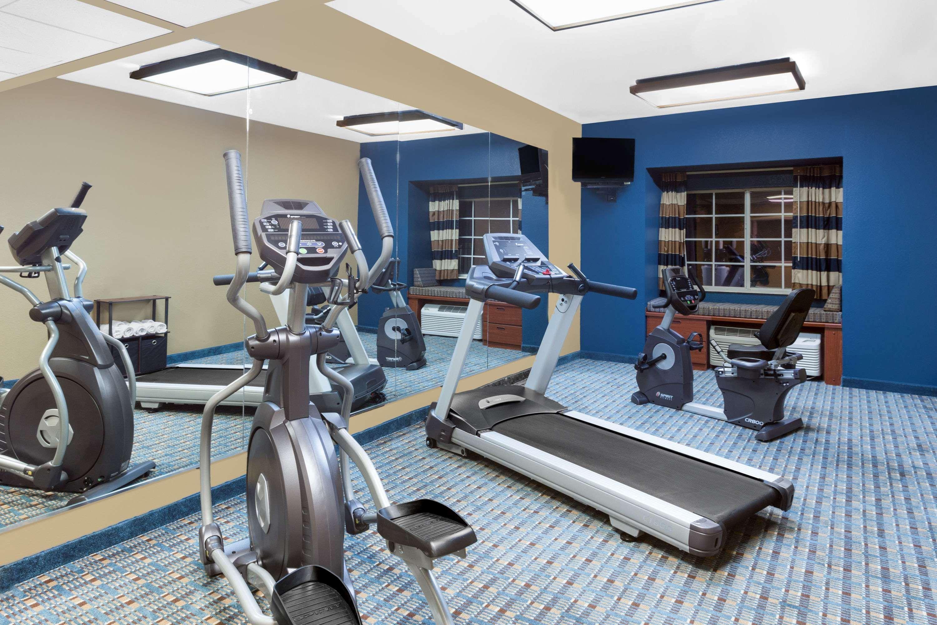 Microtel Inn & Suites By Wyndham Старквилл Экстерьер фото