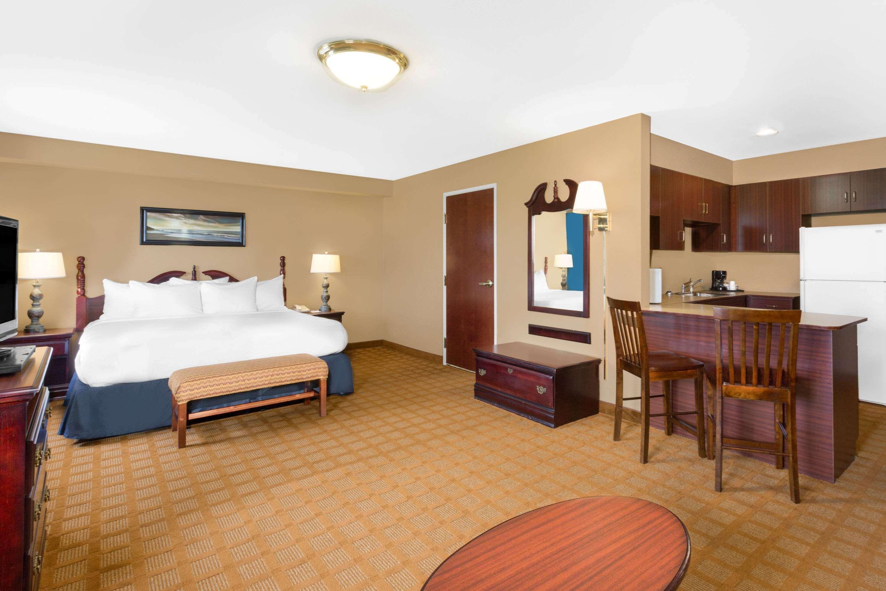Microtel Inn & Suites By Wyndham Старквилл Экстерьер фото