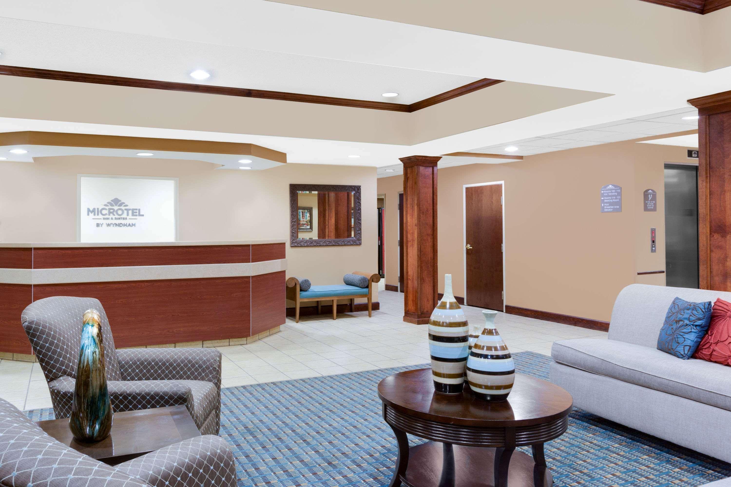 Microtel Inn & Suites By Wyndham Старквилл Экстерьер фото