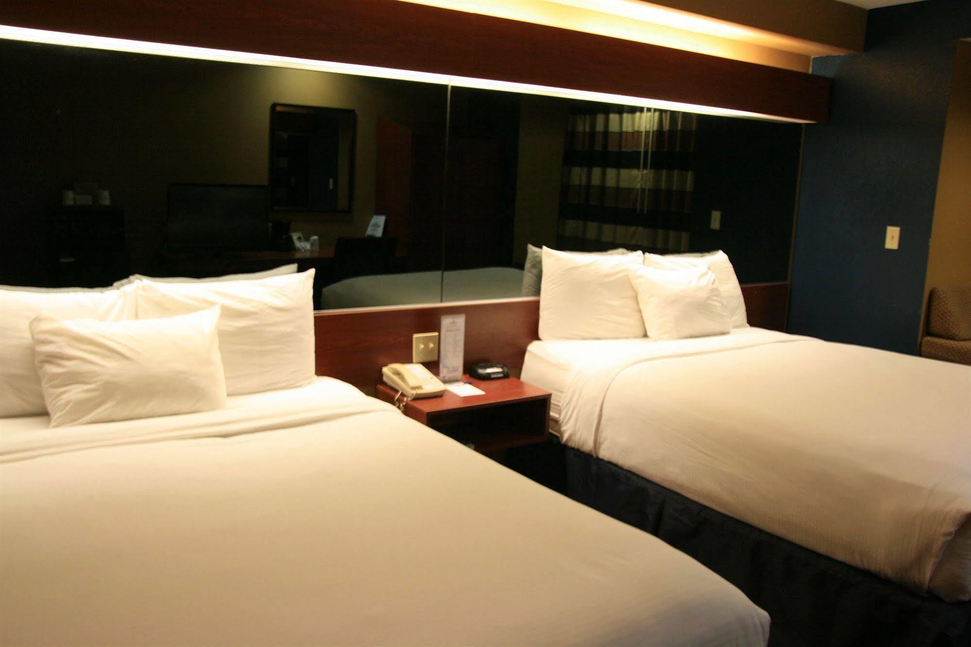 Microtel Inn & Suites By Wyndham Старквилл Экстерьер фото