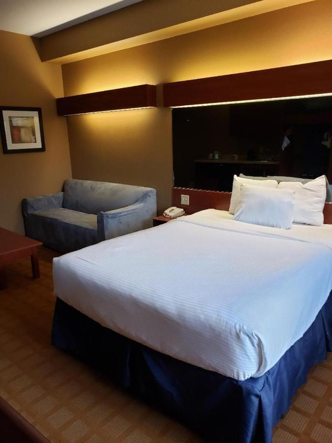 Microtel Inn & Suites By Wyndham Старквилл Экстерьер фото